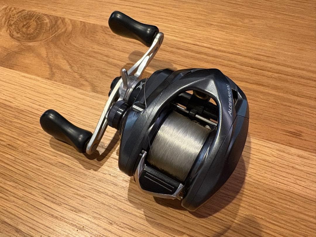 シマノ 15ALDEBARAN 左ハンドル　ノーマルギア