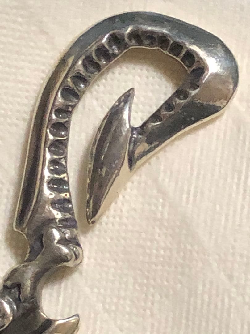 トラヴィスワーカー クロス ダガー キーチェーン travis walker