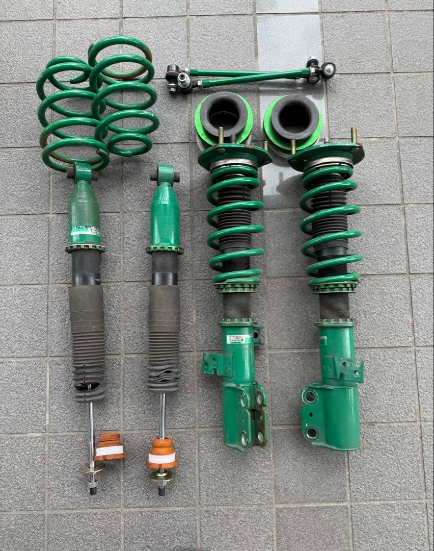 TEIN 車高調　80ヴォクシー　ノア　エスクァイヤー