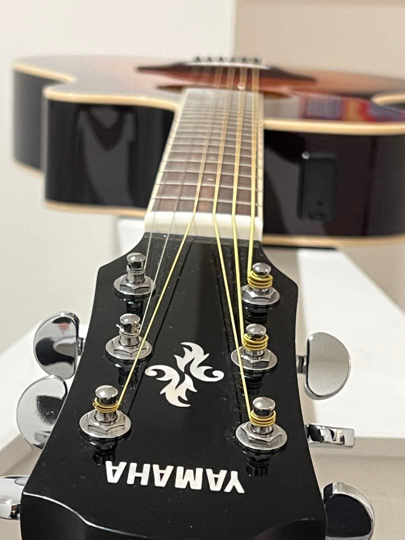 エレアコ　YAMAHA APX600 サンバースト ハードケース付き