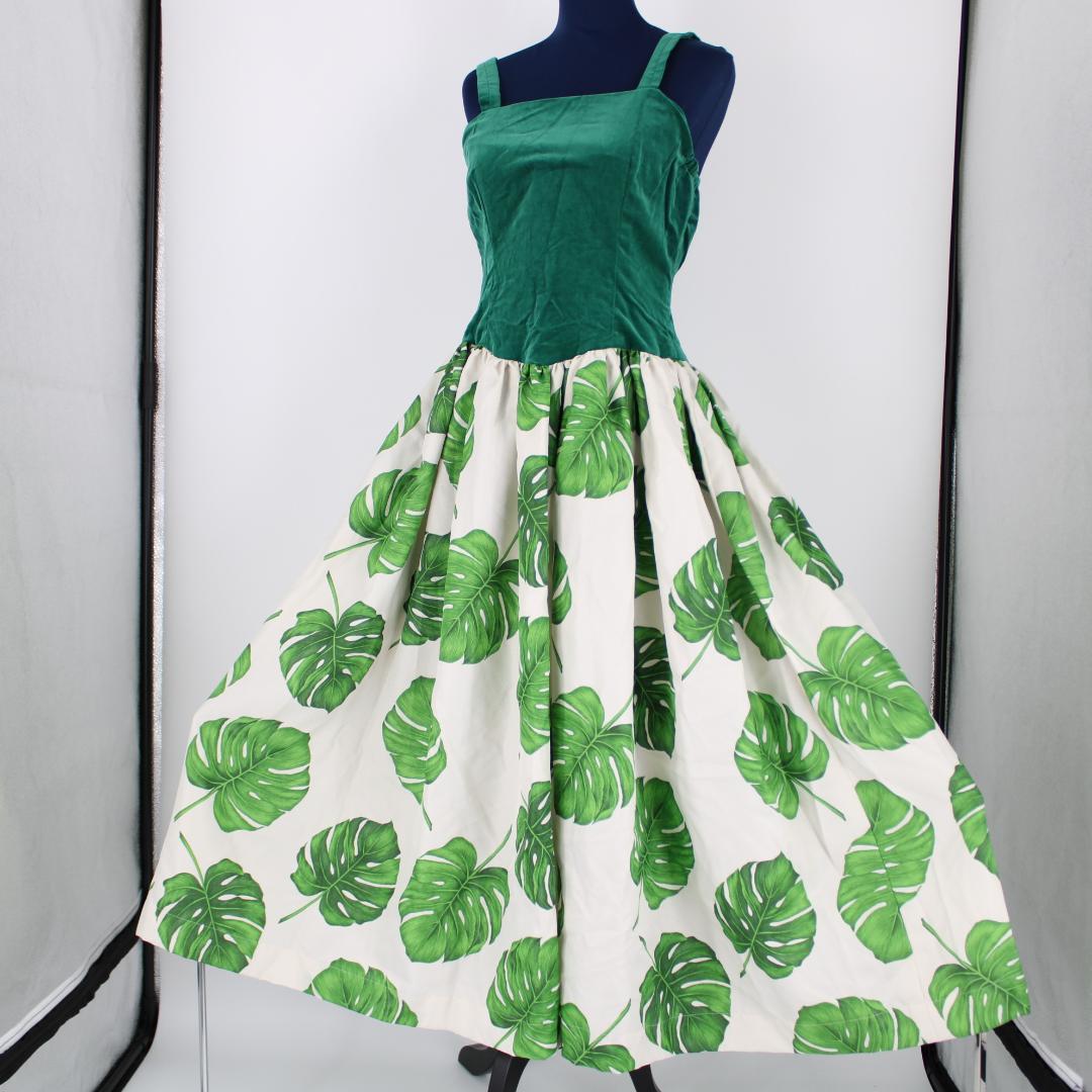 【フラダンス用衣装 美品】グリーン ホワイト モンステラ柄 ムームードレス