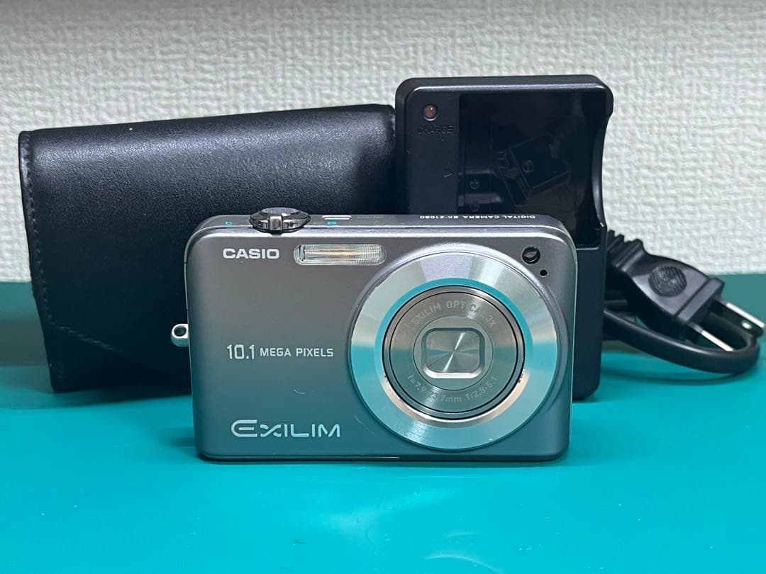 【1010万画素】CASIO EXILIM EX-Z1080★ケース・充電器付