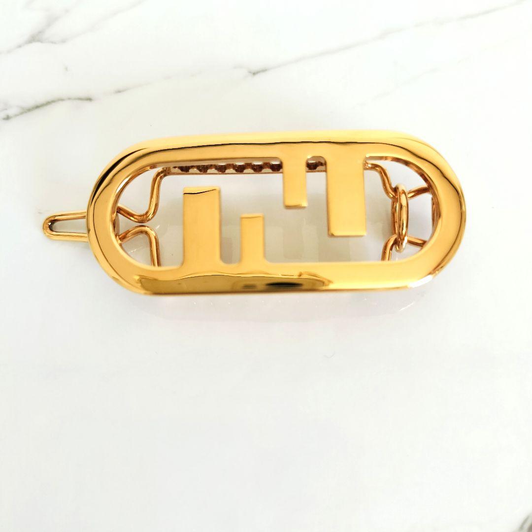 美品☆FENDIフェンディ☆ヘアクリップ ゴールド 箱付