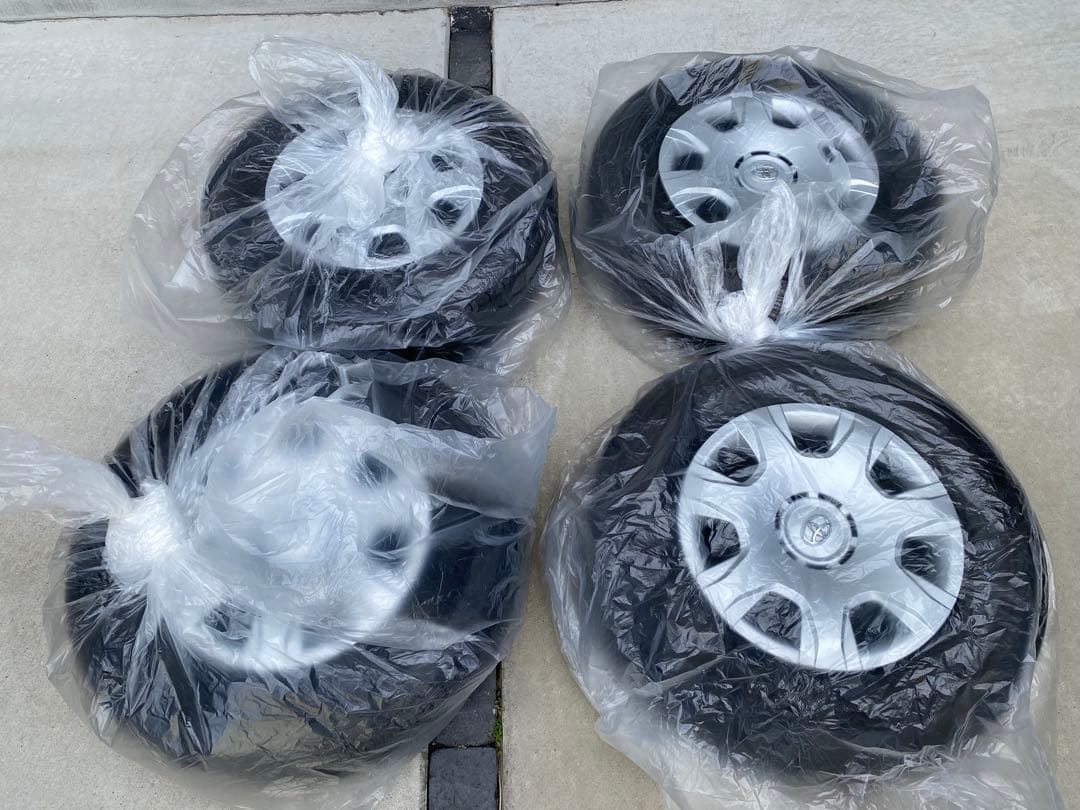 ハイエース 純正タイヤ 新車外し 195/80R15 4本