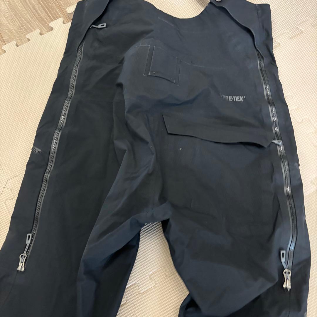 patagonia スキーオーバーオール S 黒