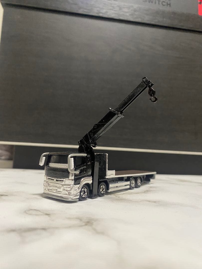 トミカ　スーパーグレート4軸ユニック車