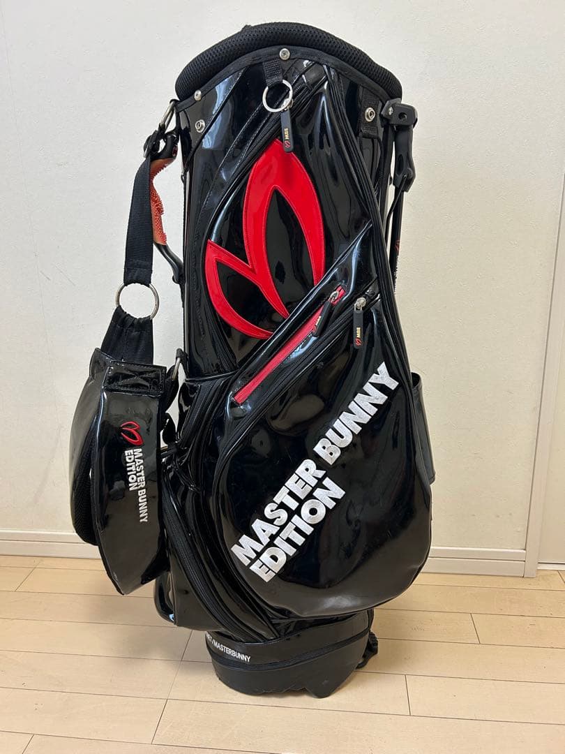 10/4まで！MASTER BUNNY EDITION スタンド式キャディバッグ