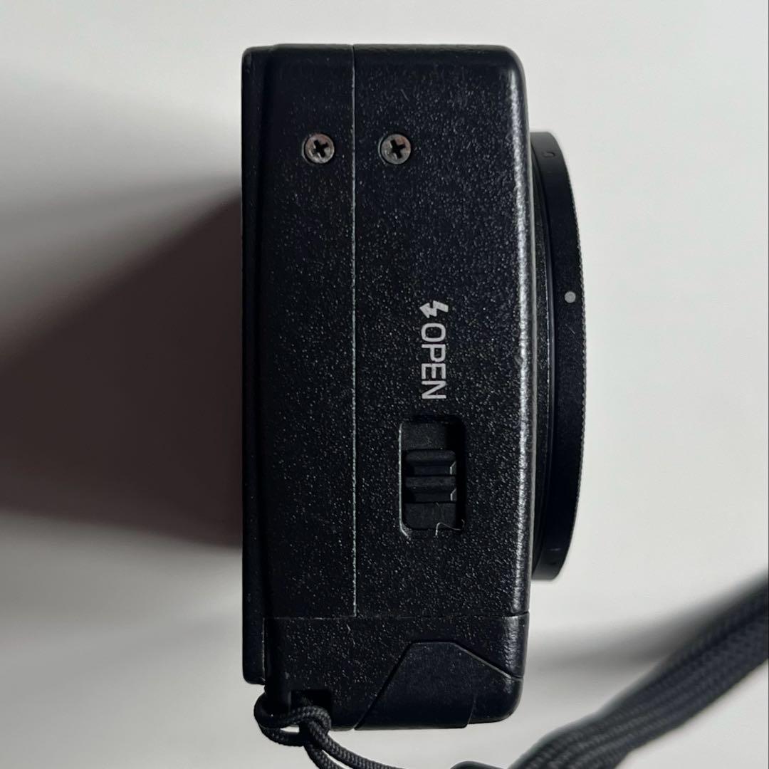RICOH GR DIGITAL IIIコンパクトカメラ ブラック