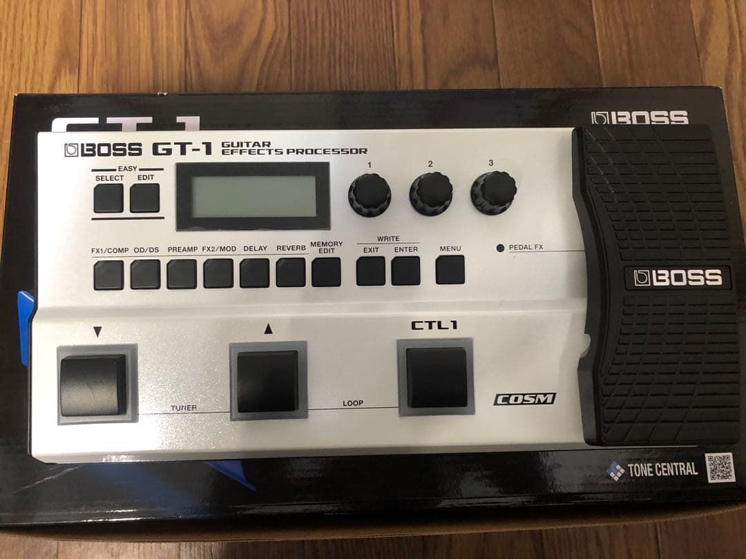 BOSS GT-1 WH(限定カラー)