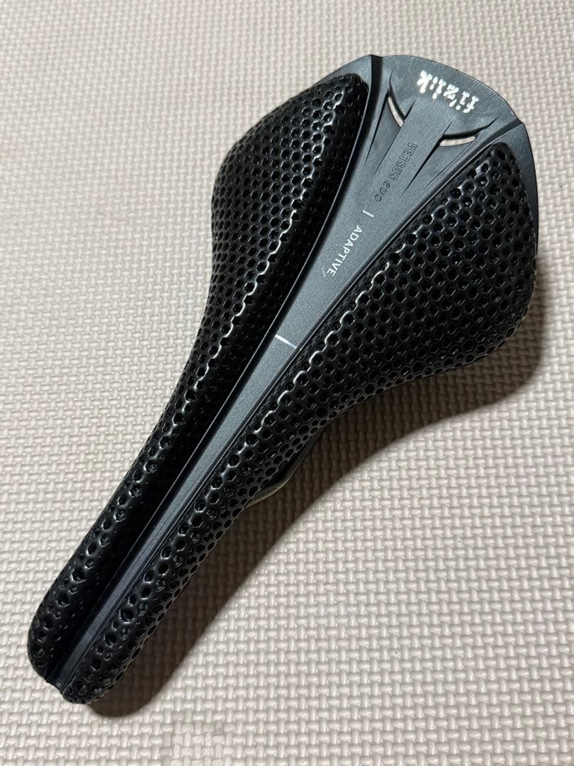 フィジーク　VERSUS evo ADAPTIVE 139㎜