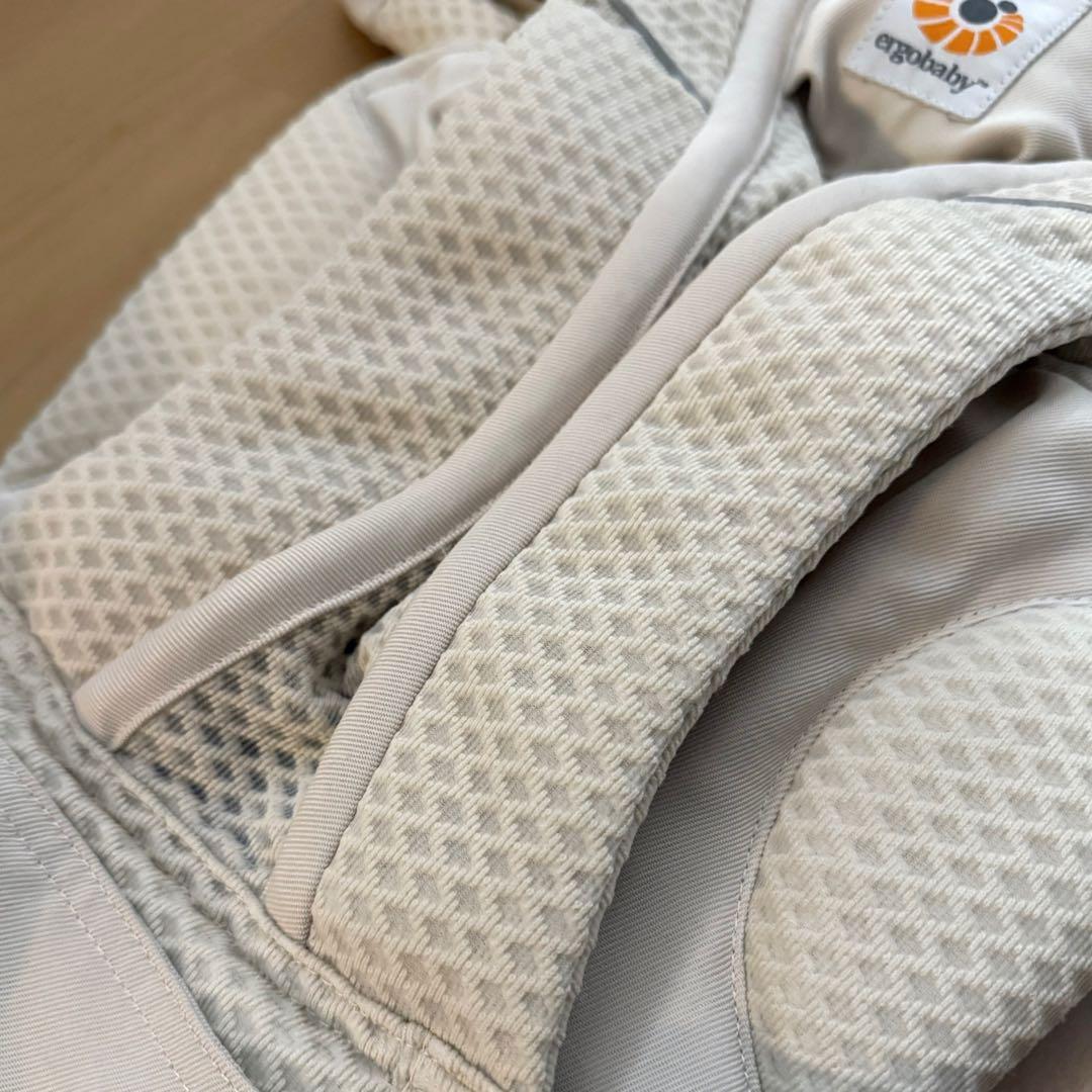 美品【エルゴベビー 】抱っこ紐　 オムニブリーズ　ナチュラルベージュ