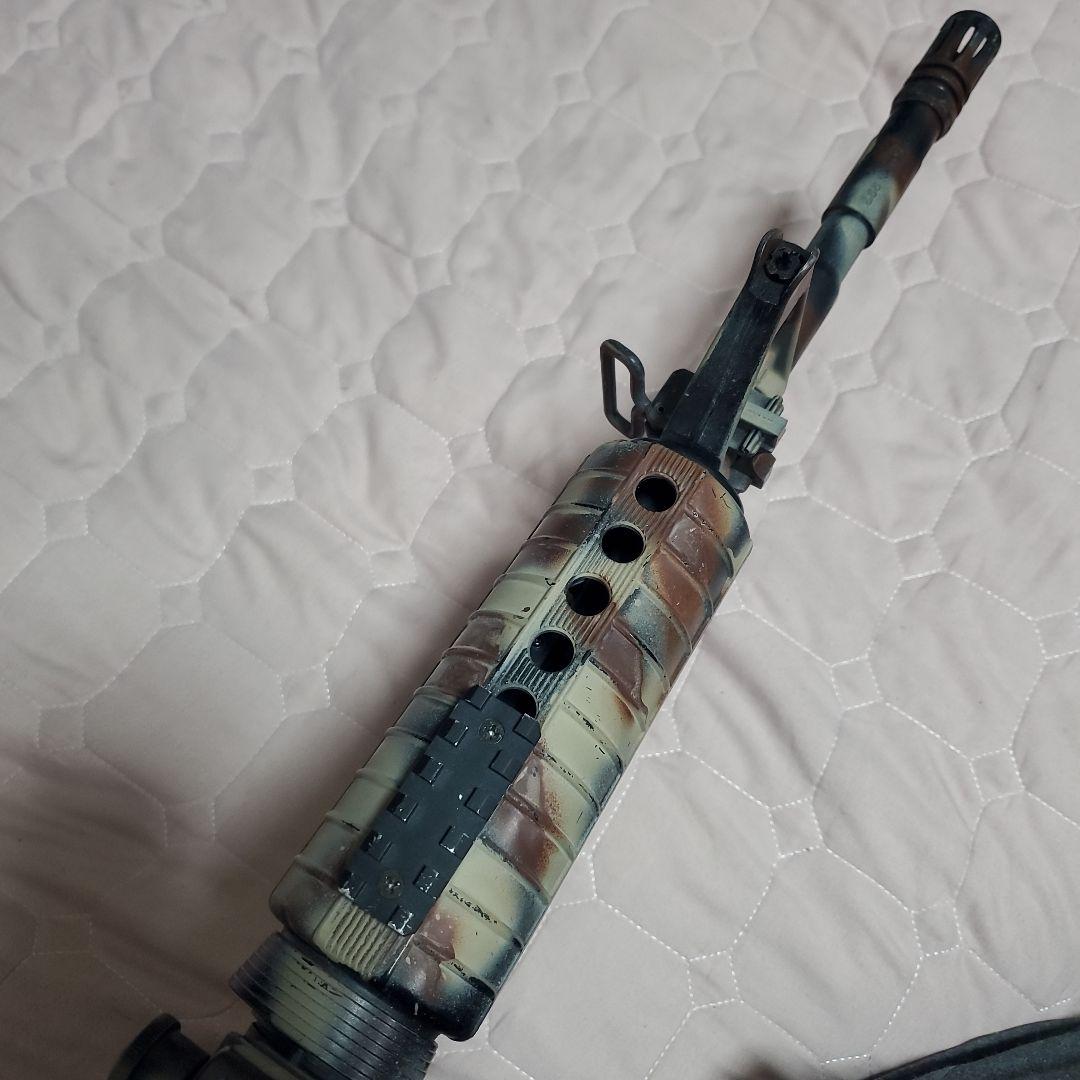 東京マルイ 迷彩塗装 M4A1 電動ガン