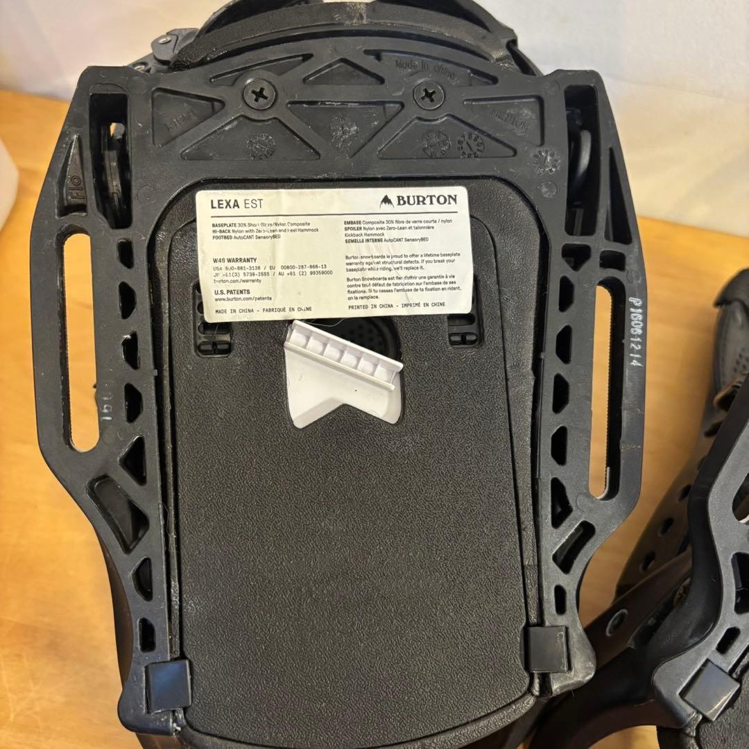 バートン　ビンディング　LEXA EST Mサイズ