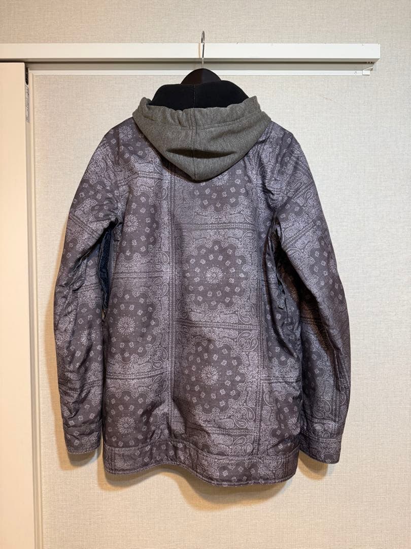 BURTON スノーボードウェア ペイズリー柄　Sサイズ