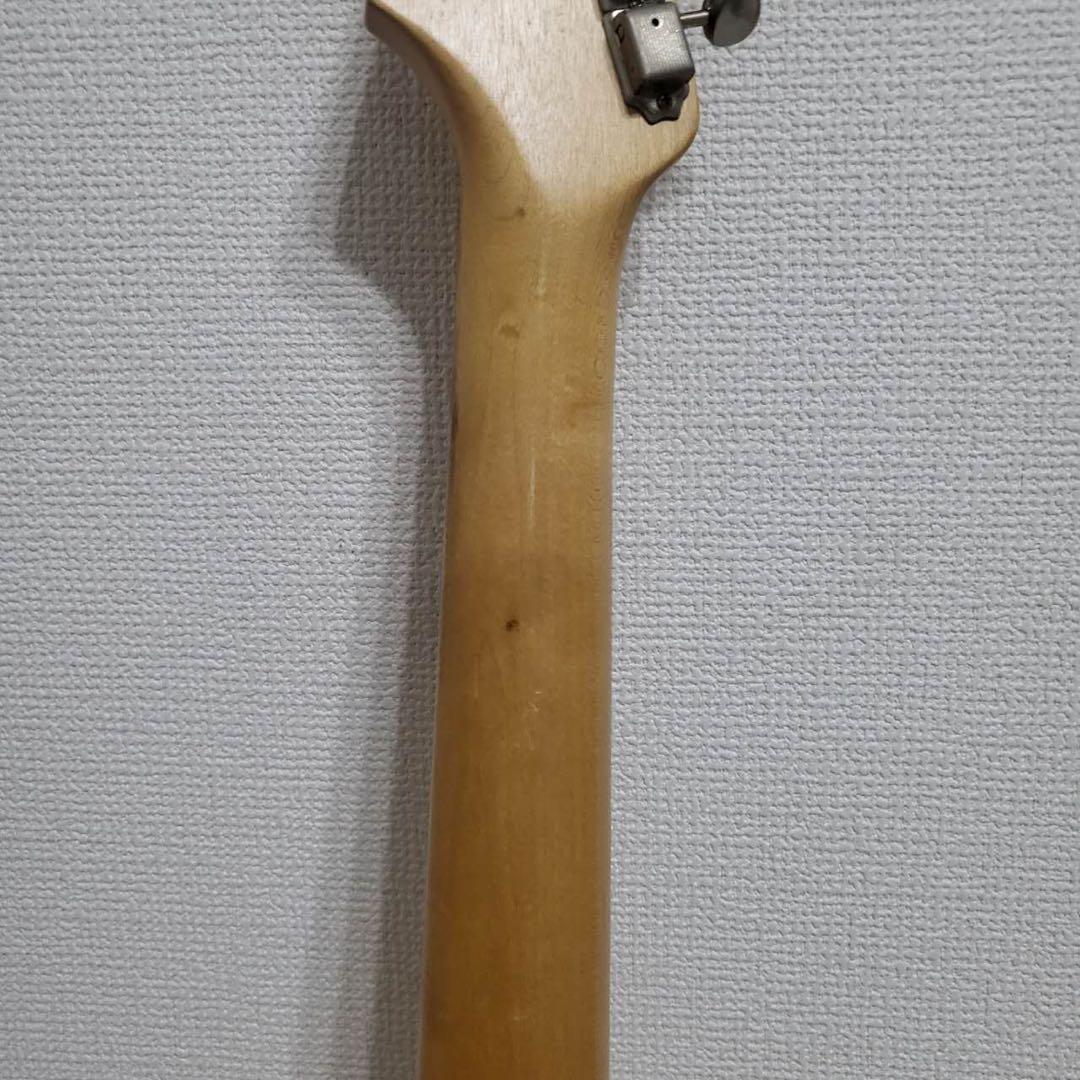 エレキギター ホワイト