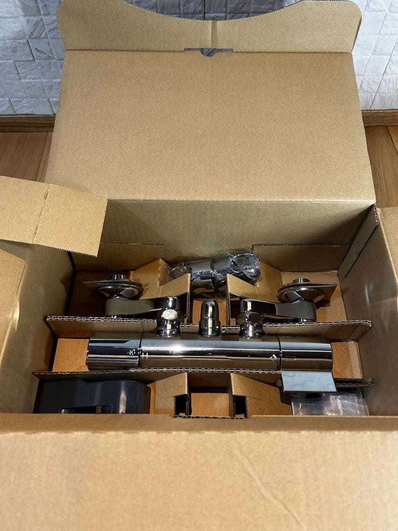 【新品・未使用】SK18C-13 シャワー水栓　サンエイ