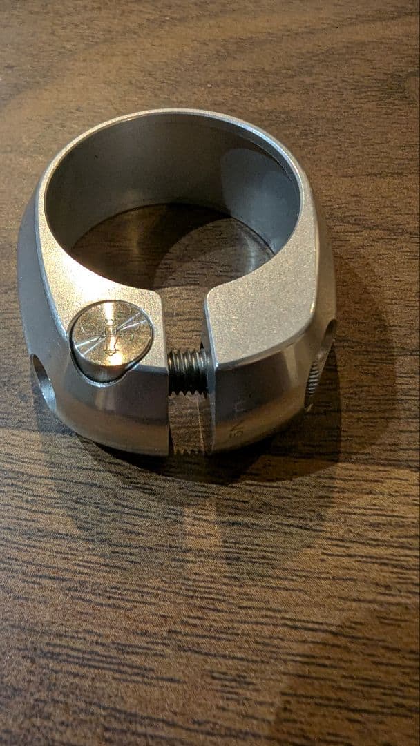 CHRIS KING seatpost collar シルバー