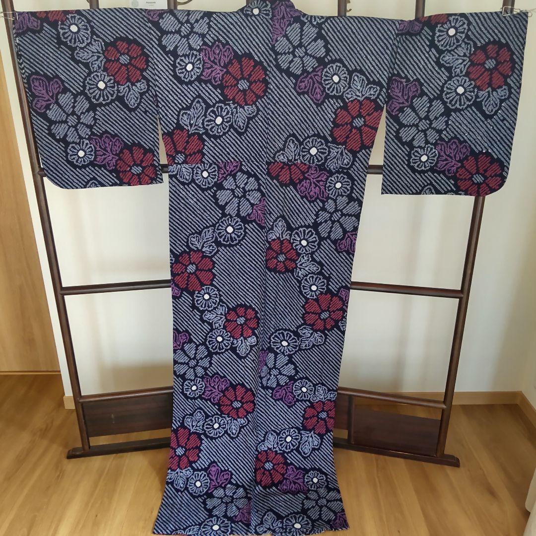 紺地総絞りゆかた