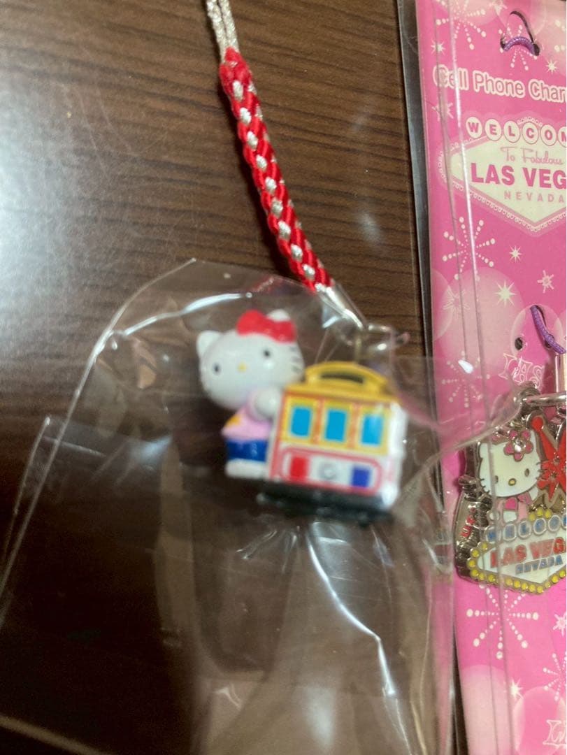 希少激レア 新品 ご当地 ハローキティ サンフランシスコ ラスベガス ストラップ