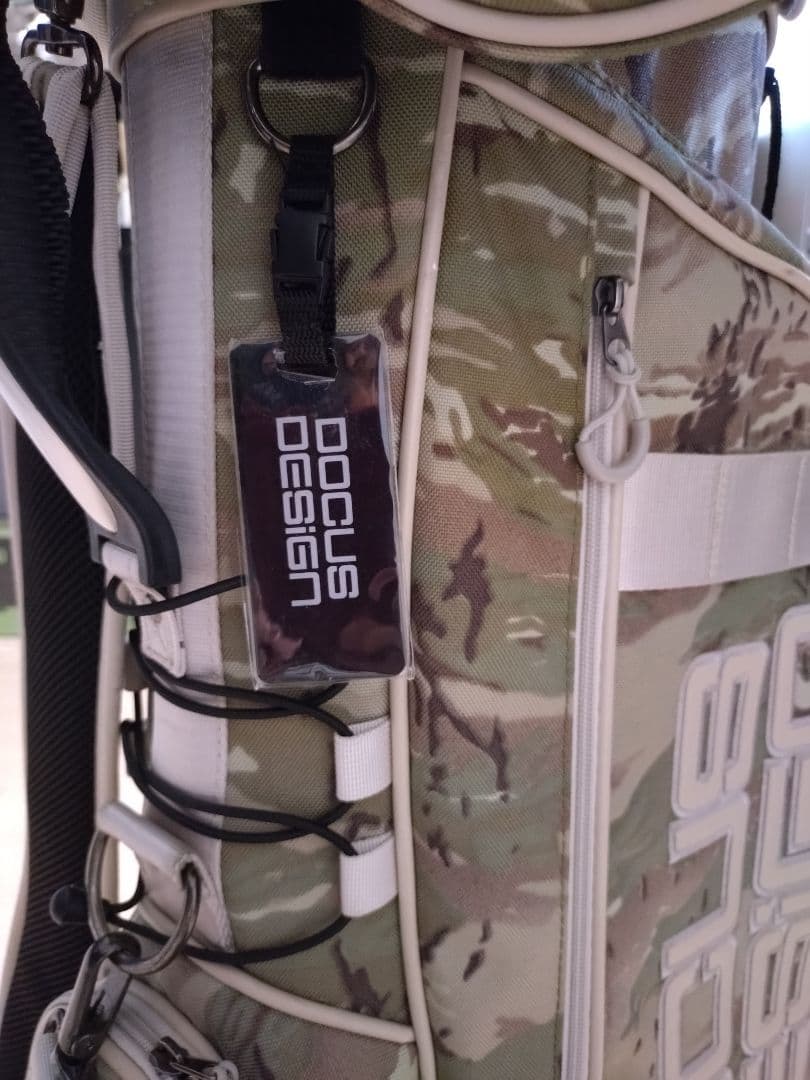 DOCUS ドゥーカス　迷彩 キャディバッグ スタンド付き