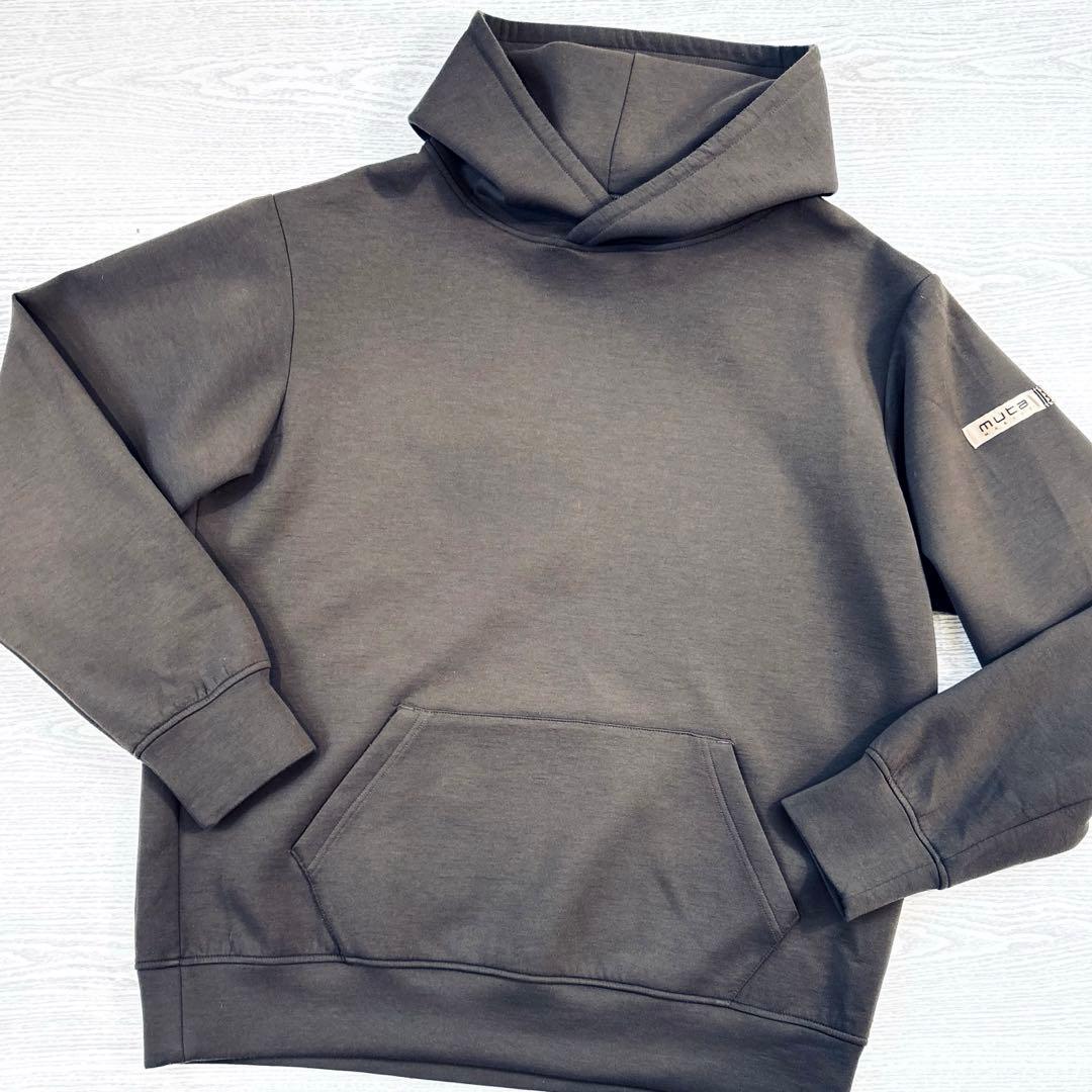 muta MARINE ムータ　ライトボンディング プルオーバー パーカー