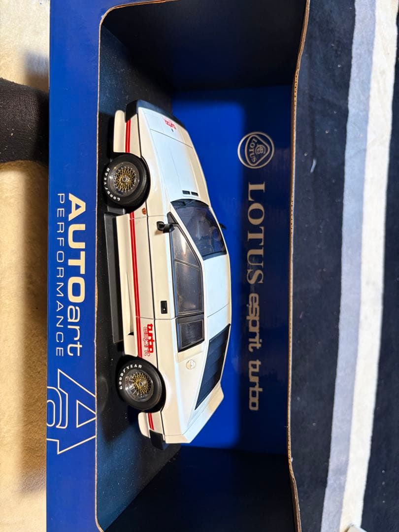 に*ー様 AUTOart Lotus Esprit Turbo ホワイト