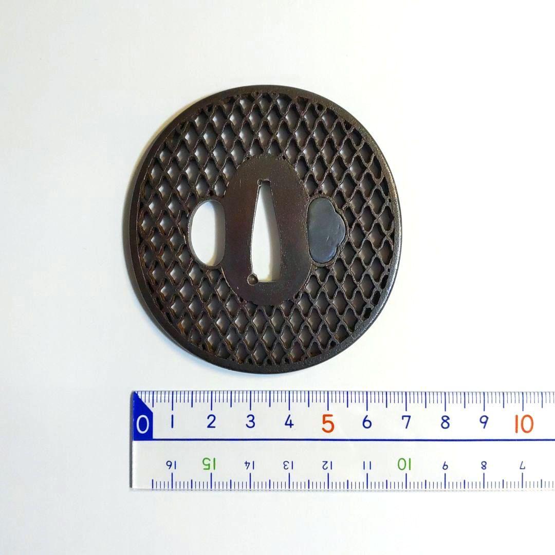 肥後鐔 網目透し鐔　無銘　資料付 桐箱　 貴重品　鉄地