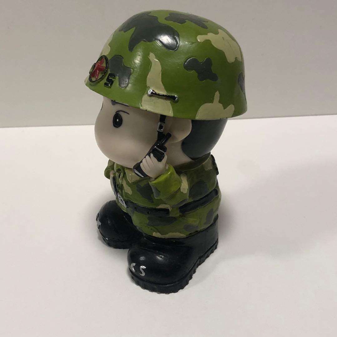【珍品】激レア？　クレヨンしんちゃん？　自衛隊　フィギュア　貯金箱　迷彩服