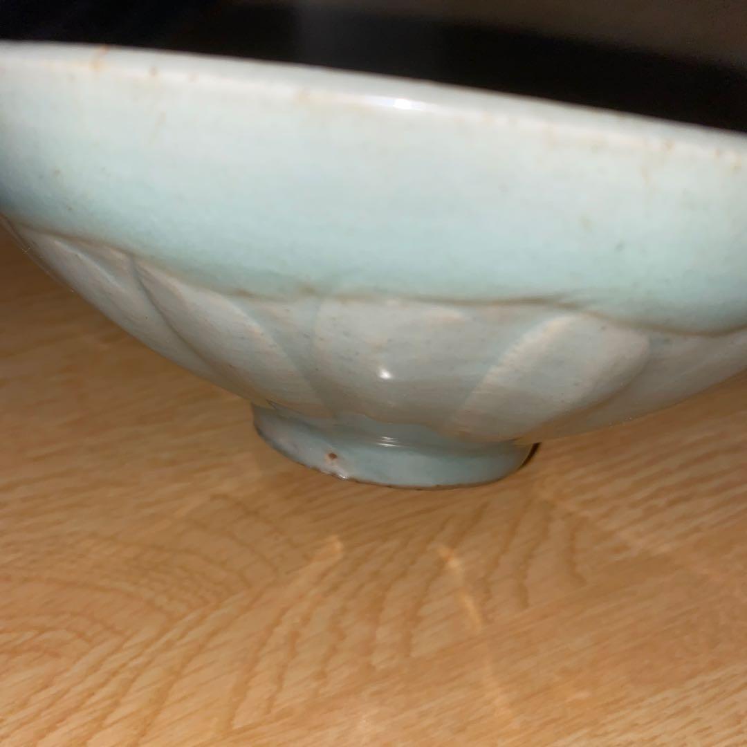 青白磁蓮弁紋碗　龍泉窯　南宋時代