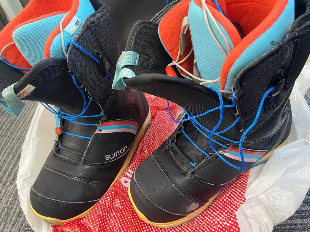＋ BURTON スノーボードブーツ 24cm