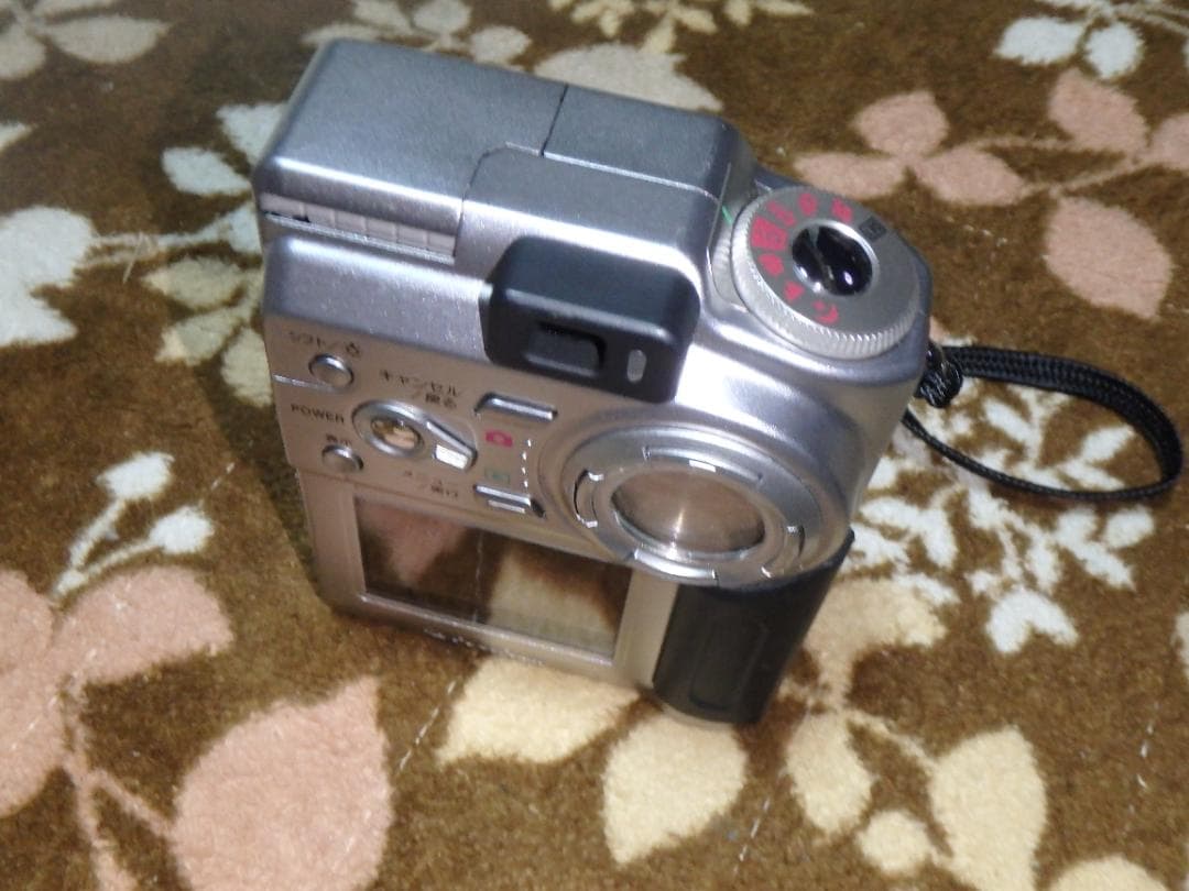 動作品 FUJIFILM 4700Z FinePix デジタルカメラ 乾電池駆動