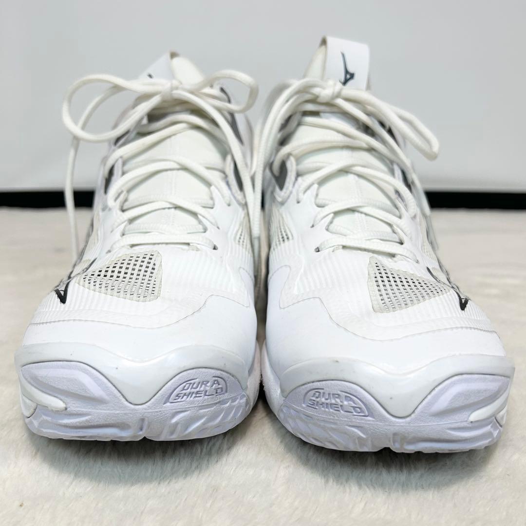 美品❗️MIZUNO ウエーブモーメンタム3 MID バレーボールシューズ