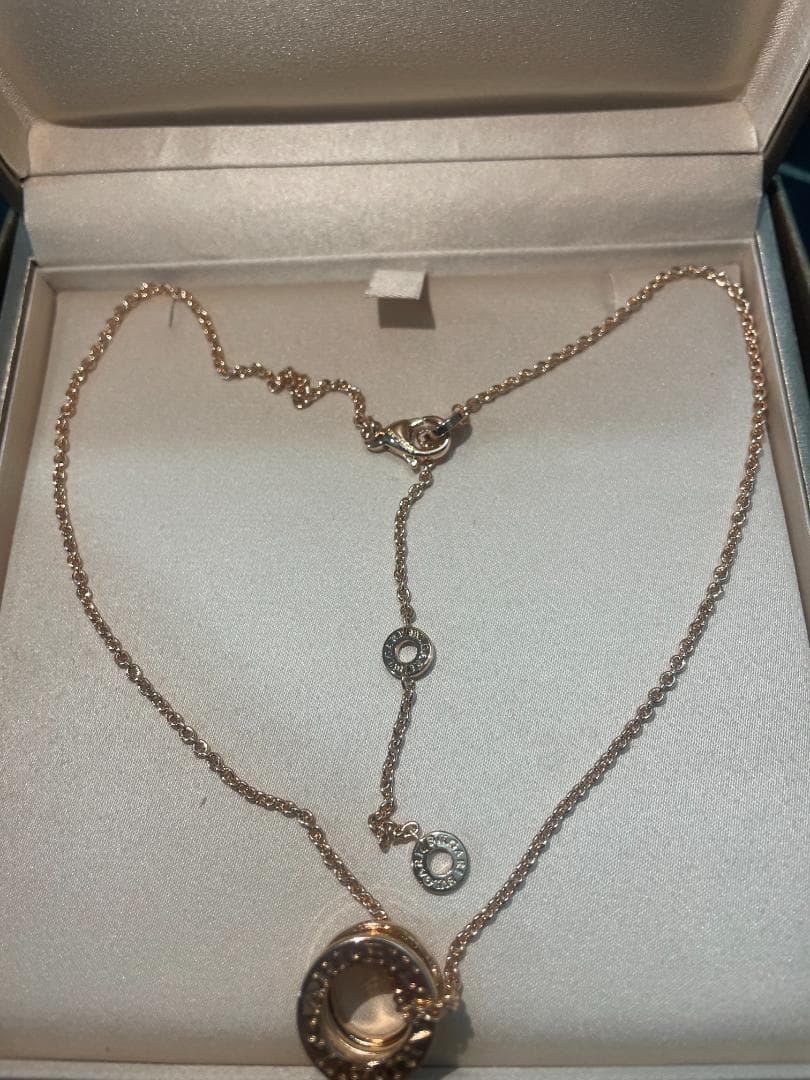 なゴールドペンダントネックレス｜専用オリジナル箱付きiq