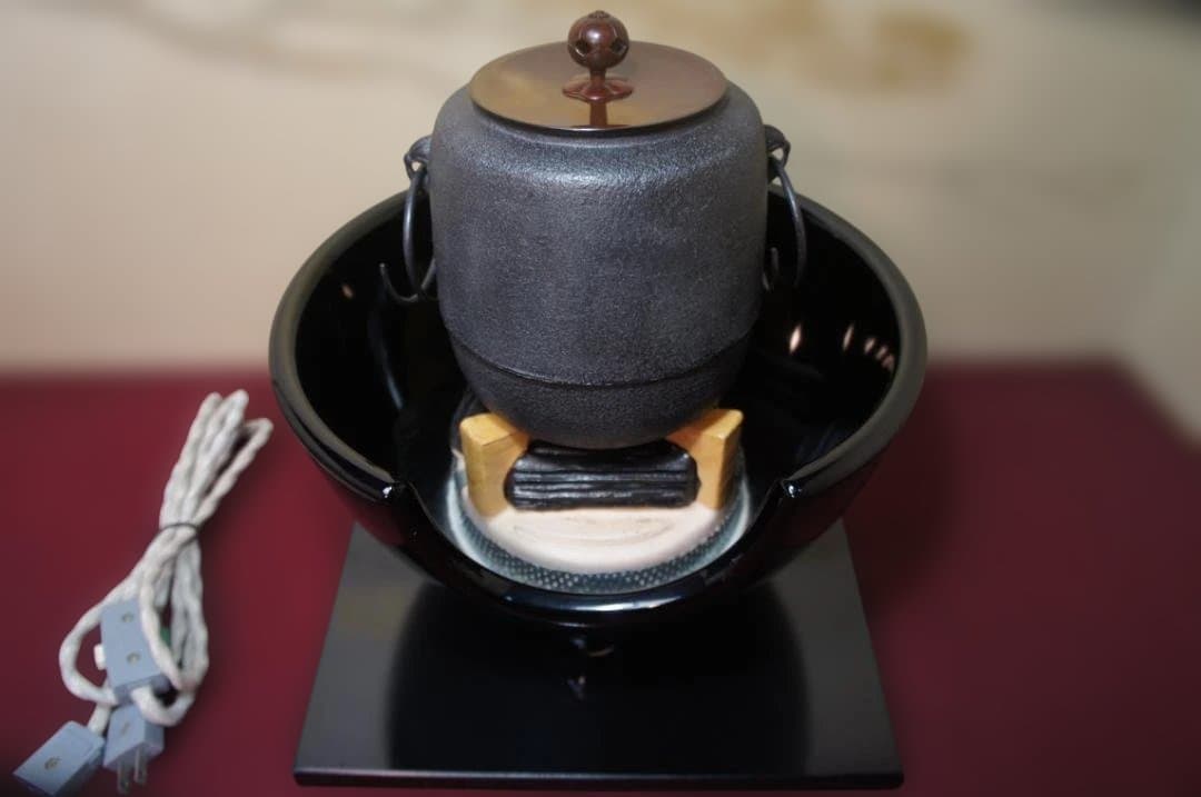 ☆ 野々田 真塗(紅鉢型) 炭型電熱器 在銘 棗釜 釜鐶送料込み