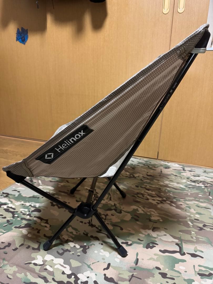 ヘリノックス　チェアゼロ　サンドカラー