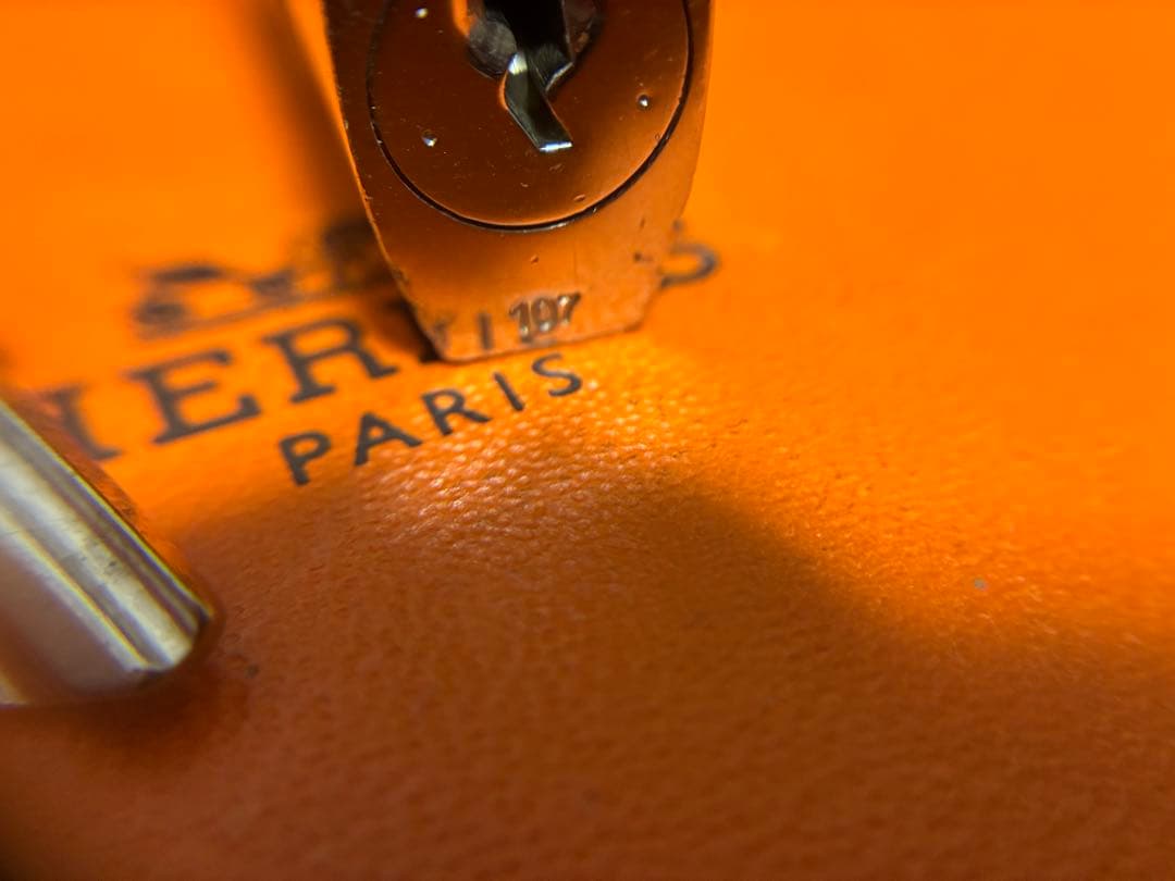 エルメス シルバー　カデナ　南京錠　パドロック　鍵　キー　NO107