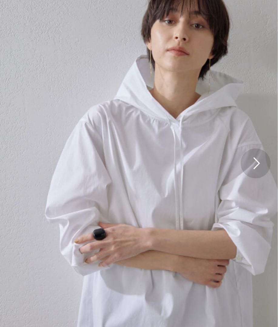 Whim Gazette【インフルエンサーコラボ】フーディーシャツ新品未使用品