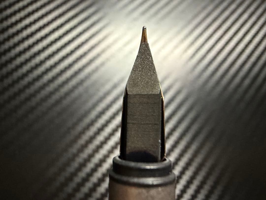 未使用に近い モンブラン ノブレススリムライン EF 極細字 万年筆 14金