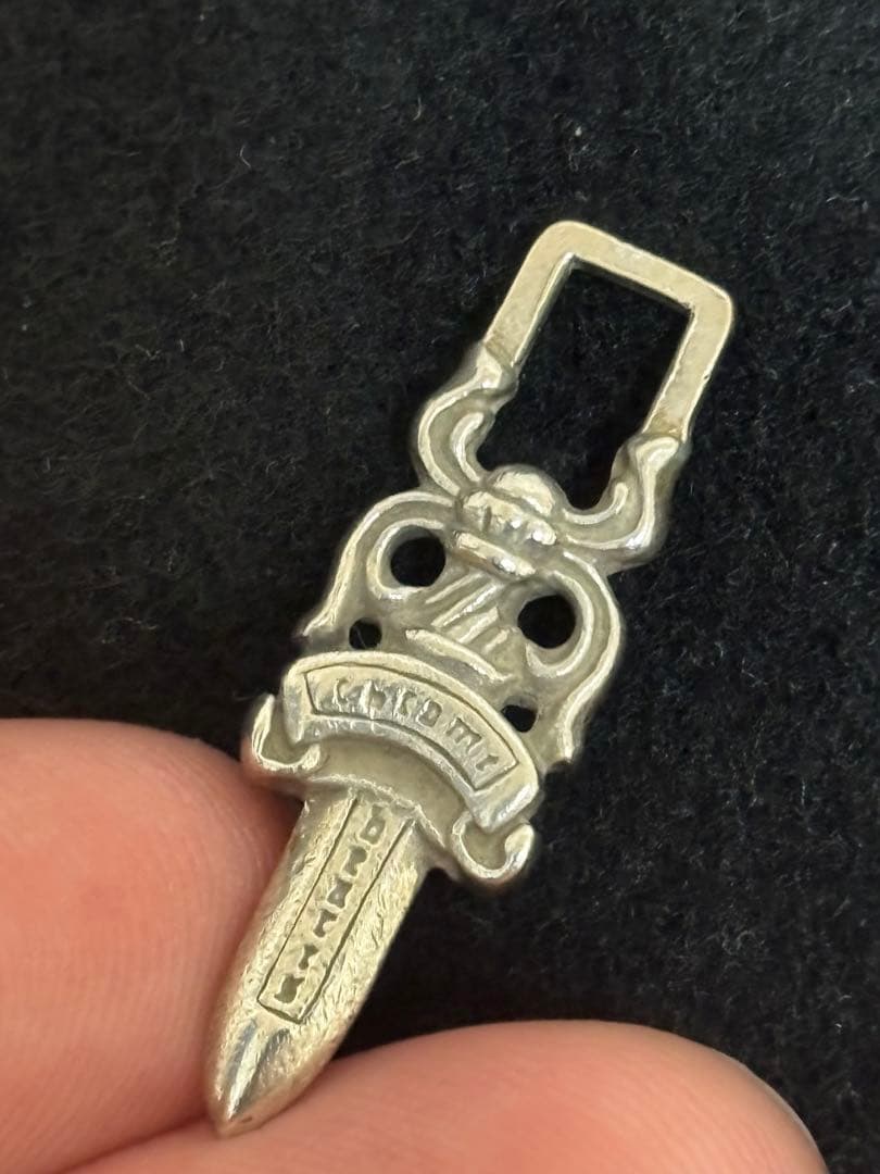 今月限定！値下げ中 クロムハーツ　CHROMEHEARTS ダガージップチャーム