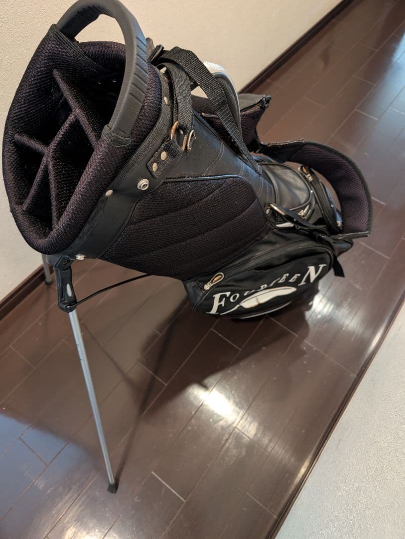 FOURTEENスタンド式 軽量キャディバッグ