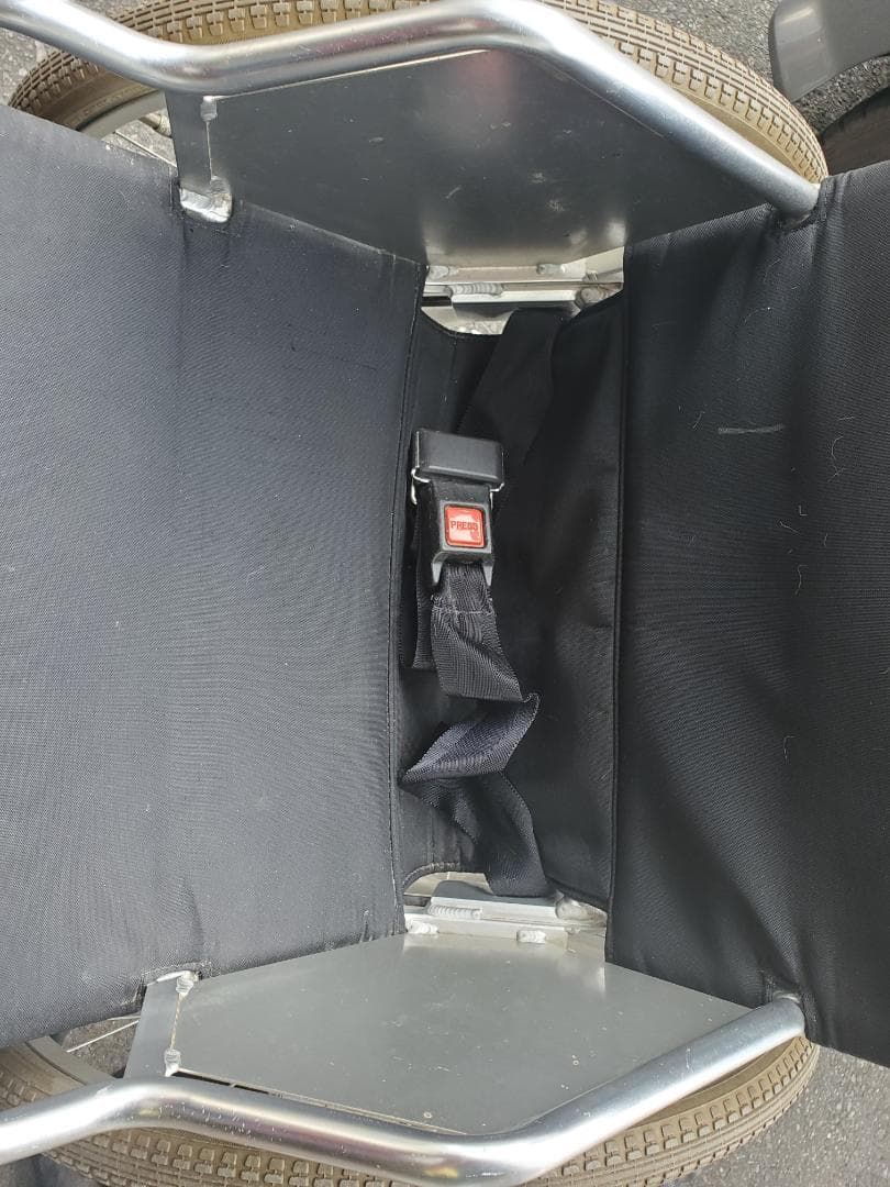 ☆★　日進医療器株式会社　座席昇降機能付き　車椅子　トライメイトN　★