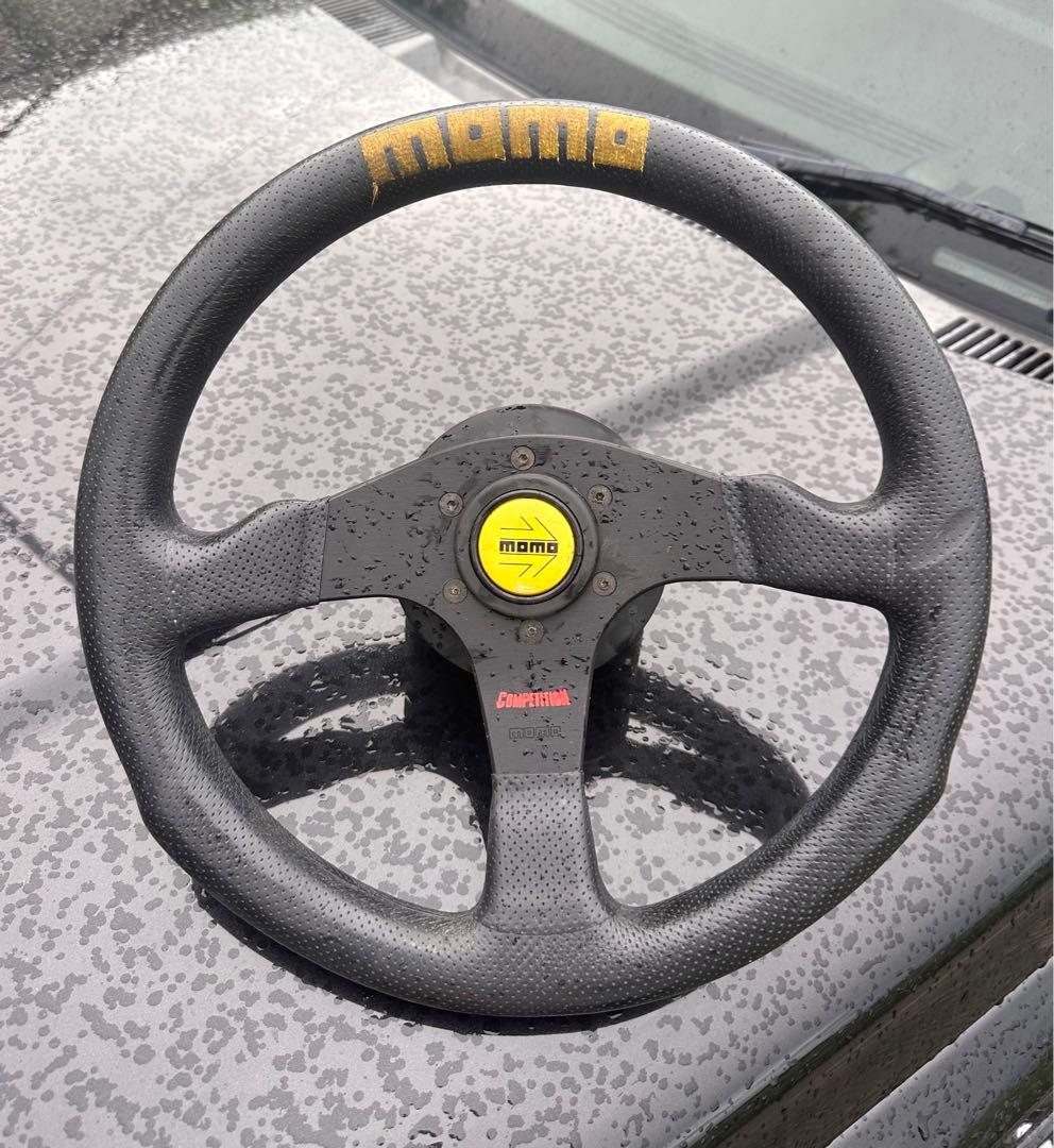モモ　MOMO ステアリング