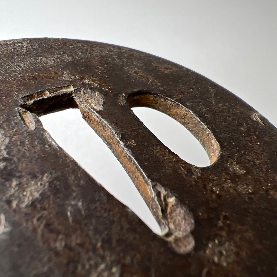 江戸時代　金象嵌　桜紋つば　99g 7㎝　東K8-0205☆2F