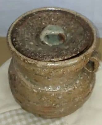 茶道具水差し信楽かと思います。