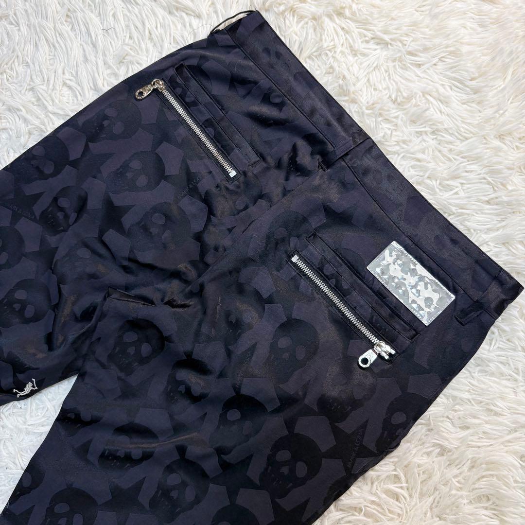 マークアンドロナ パンツ 総柄 スカル