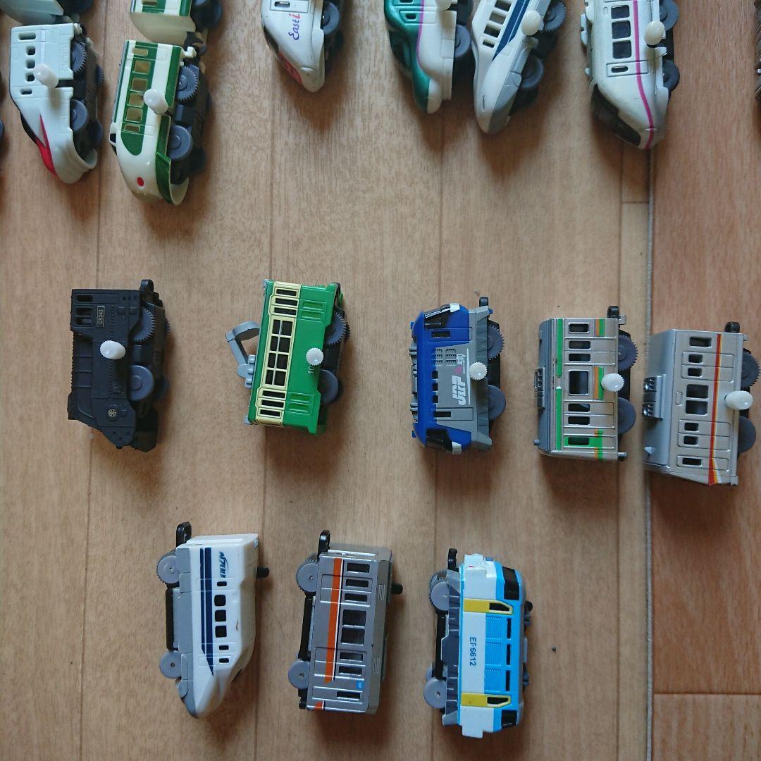 カプセルプラレール