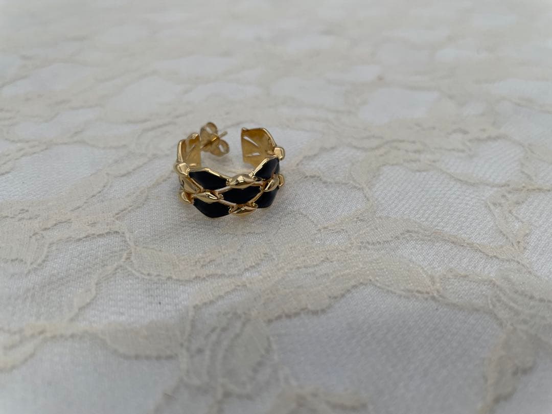 ルイヴィトン M01685 ピアス・マルタージュ スタッズ 片耳 キルティング