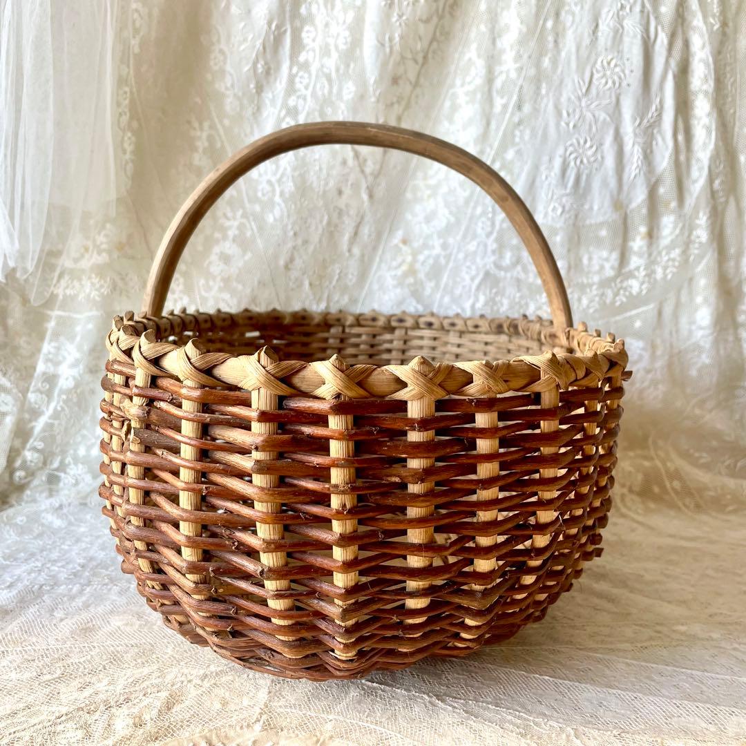 アンティークパニエ　ハンドル付き籠　フランスアンティーク　かごカゴ　赤ずきん