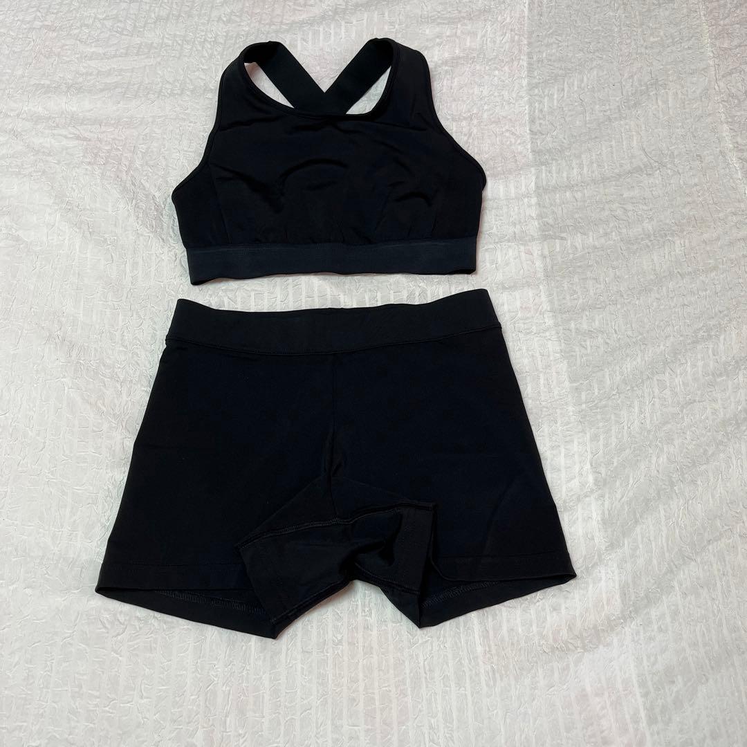 アディダス　テニスワンピース　海外サイズXS