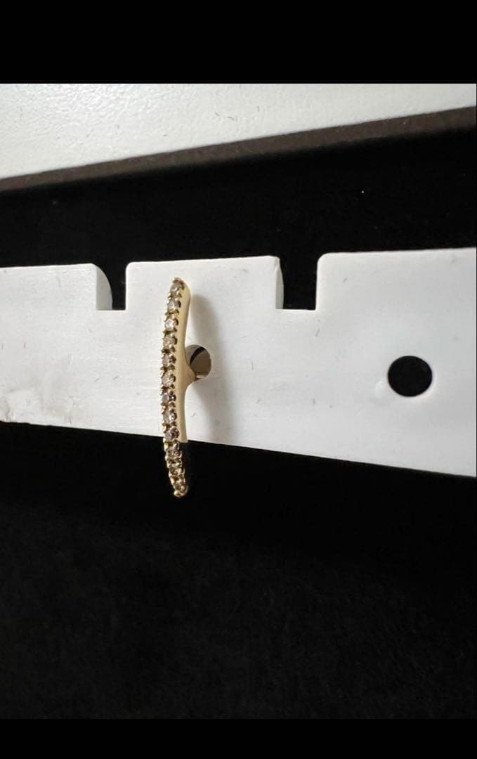 Hirotaka ショートバーダイヤモンドピアス